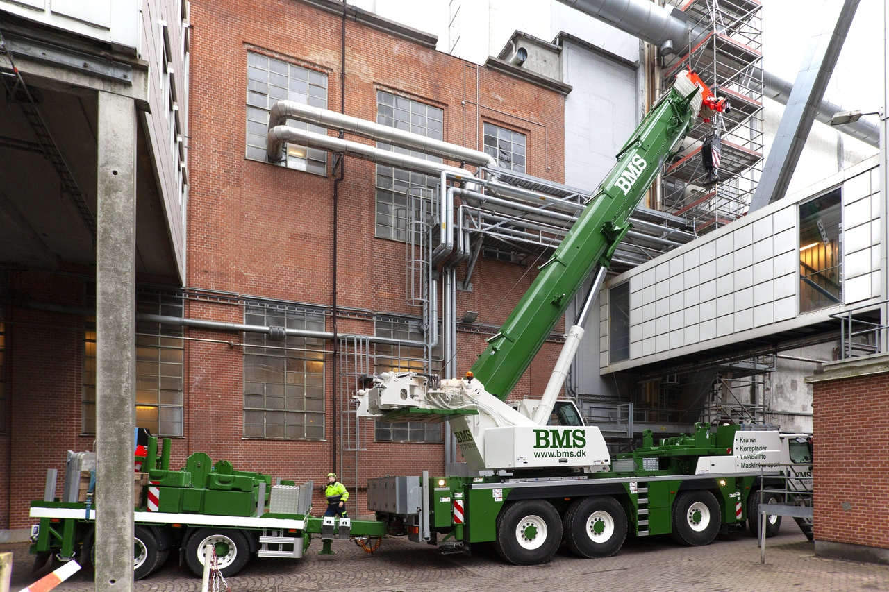 LTM 1090-4.2 Mobile crane - Liebherr